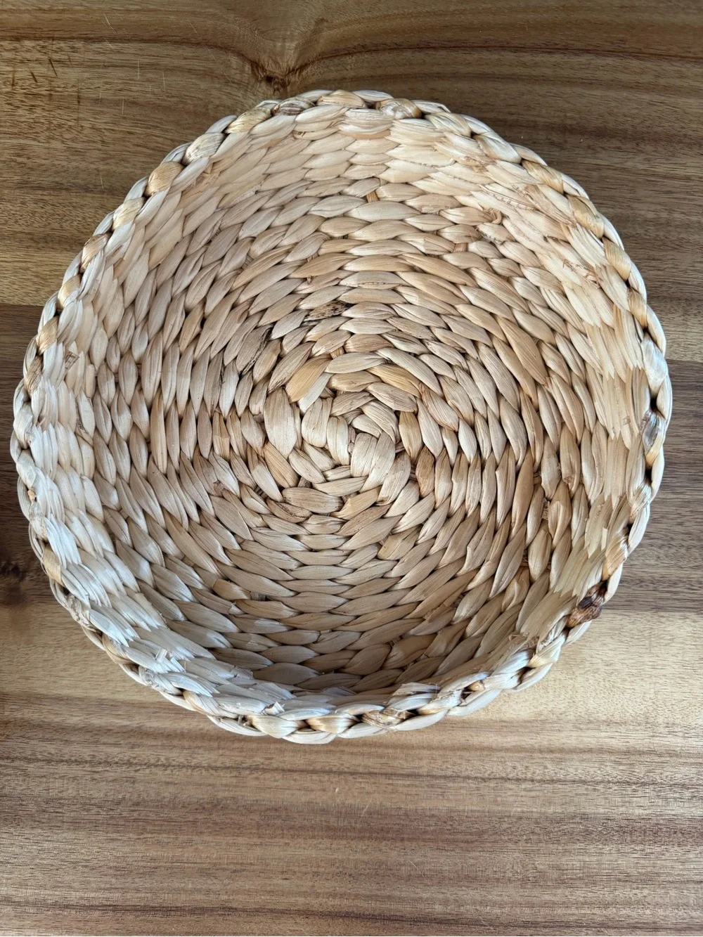 Natural Woven Straw Basket Bowl | Round Boho Decor 9.5”